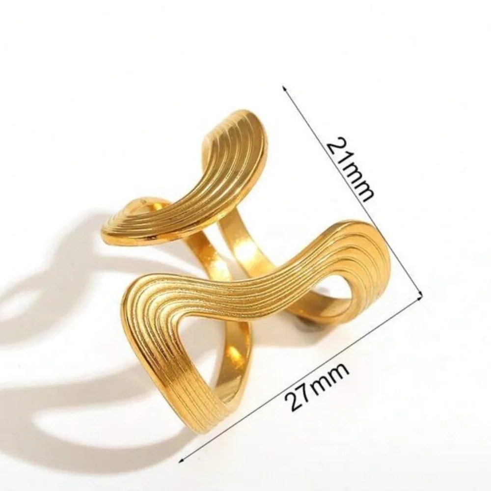 Tidal Wave Thick Asymmetrical Ring